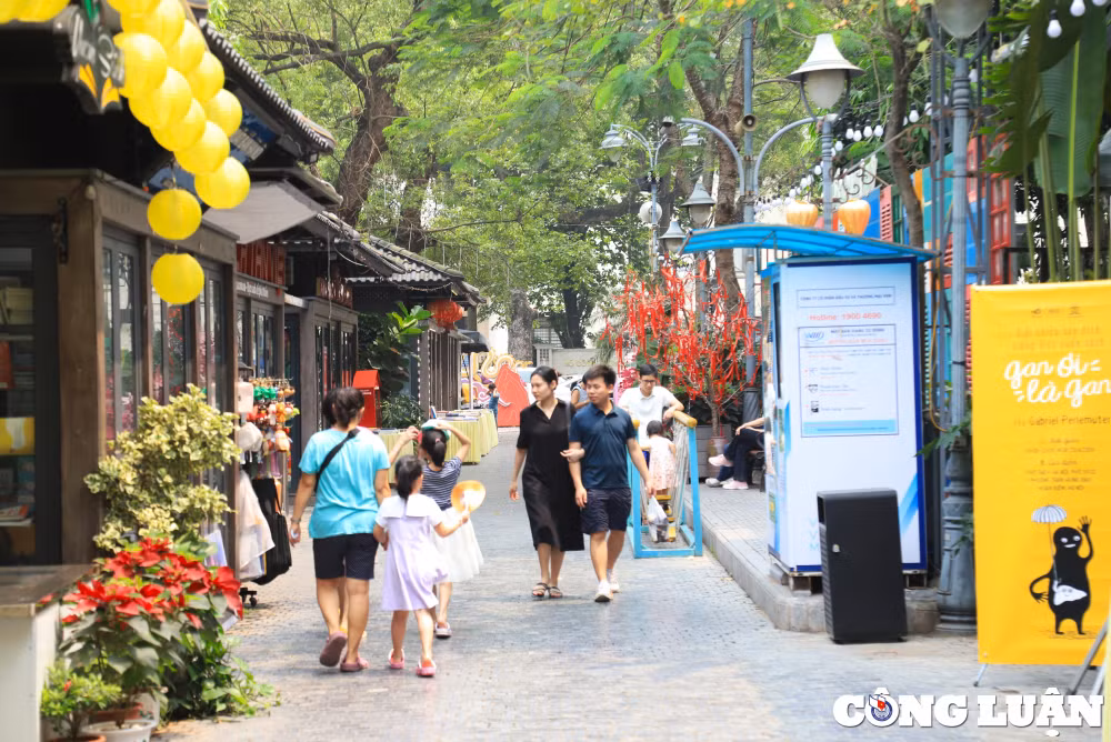 pho sach ha noi 19 2 khong gian van hoa danh cho cac tin do me doc sach hinh 2