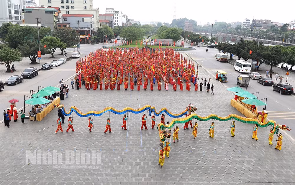ninh binh nhieu diem moi trong le hoi trang an 2024 hinh 1