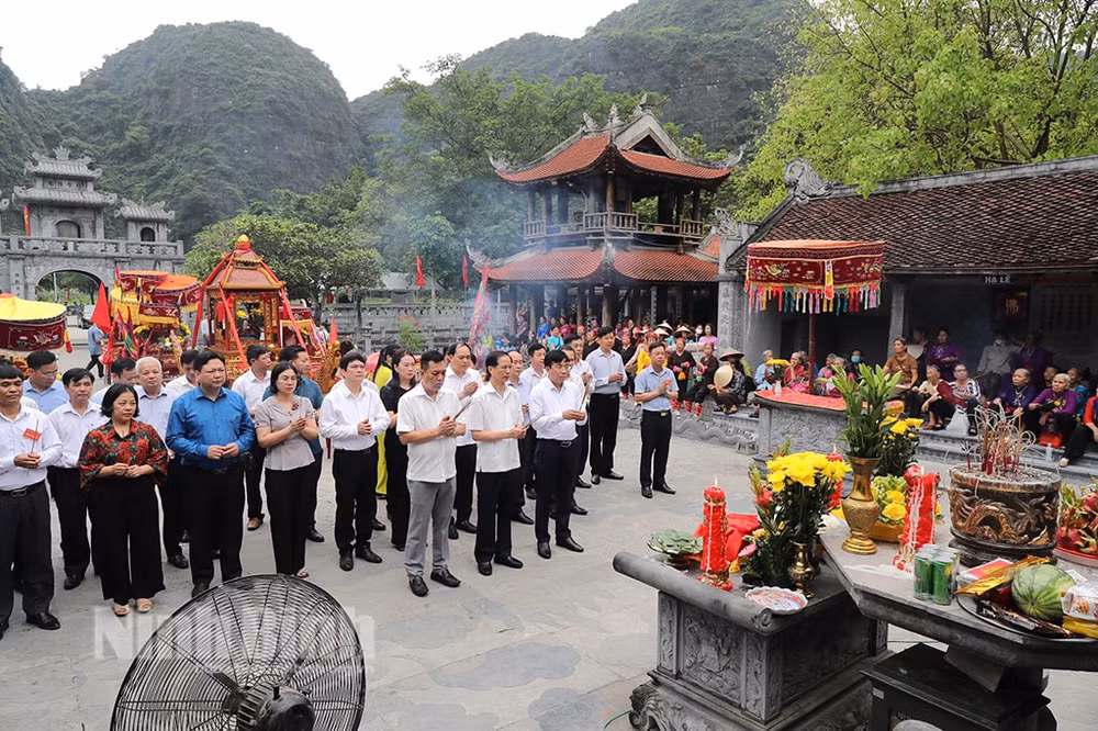 ninh binh long trong to chuc le hoi truyen thong den thai vi nam 2024 hinh 2
