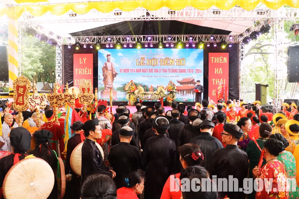 khai hoi truyen thong den do nam 2024 hinh 1