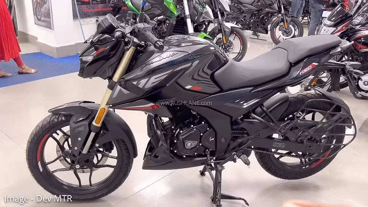 ngam nhin mo to bajaj pulsar n160 2024 hinh 1