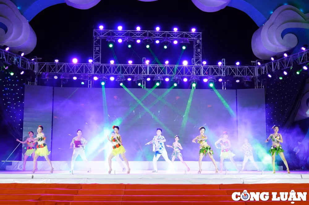ha tinh khai mac le hoi du lich bien xuan thanh nam 2024 hinh 6