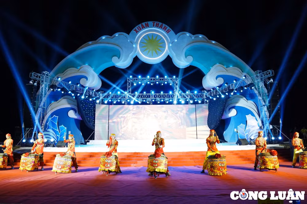 ha tinh khai mac le hoi du lich bien xuan thanh nam 2024 hinh 4
