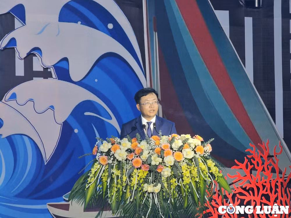 khai mac le hoi du lich bien nghi son thanh hoa hinh 1