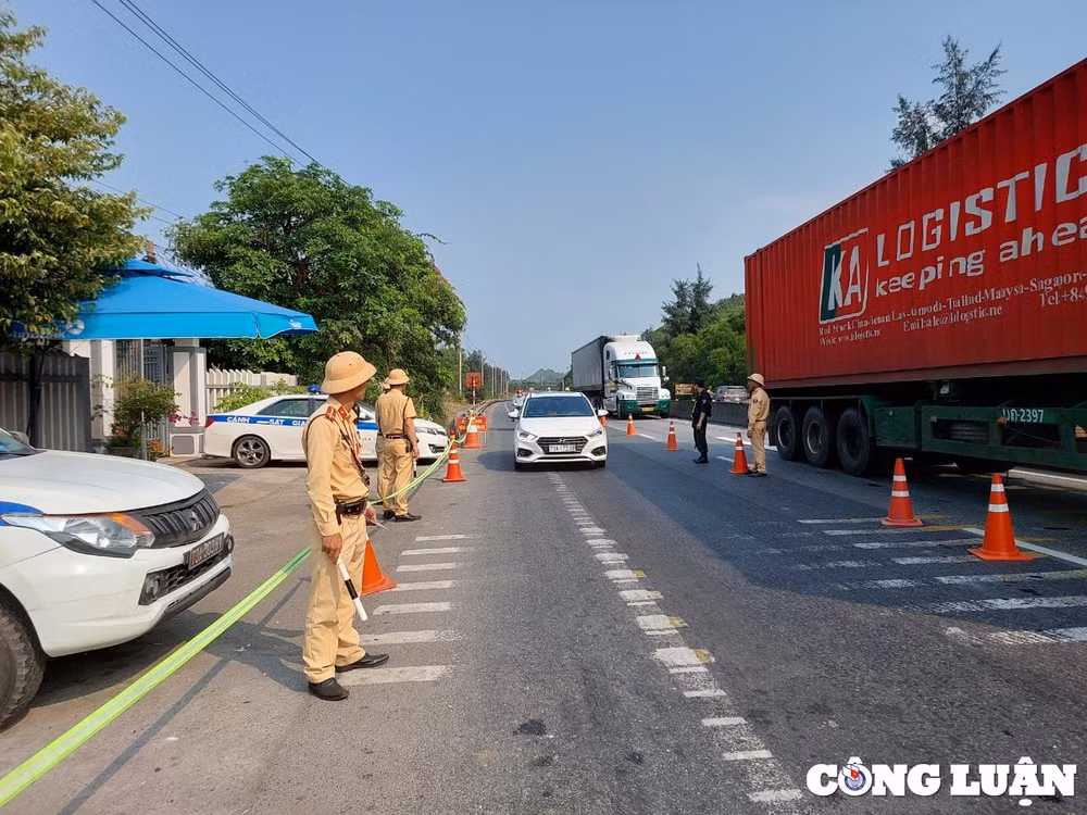 csgt quang binh tung 100 quan so dam bao trat tu an toan giao thong dip le 30 4 1 5 hinh 1