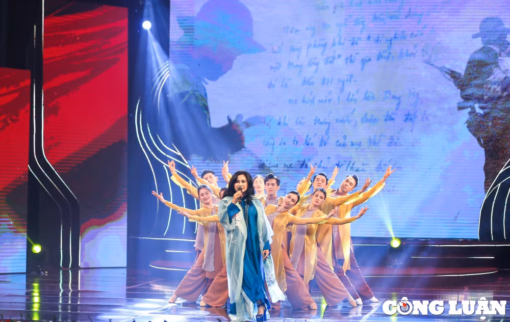 chuong trinh dat nuoc tron niem vui khoi goi tinh yeu que huong niem tu hao dan toc hinh 5