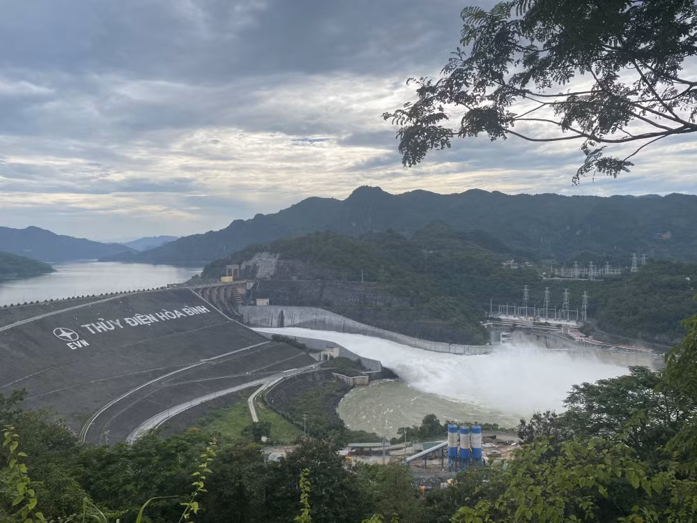 khoi cong 7 du an nguon dien voi tong cong suat 3643 mw va 150 mwp hinh 1