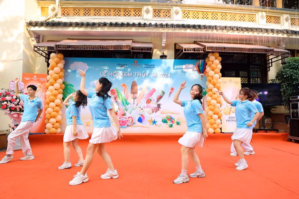 kem thuy ta ra mat 2 vi kem moi tai le hoi 2024 hinh 2