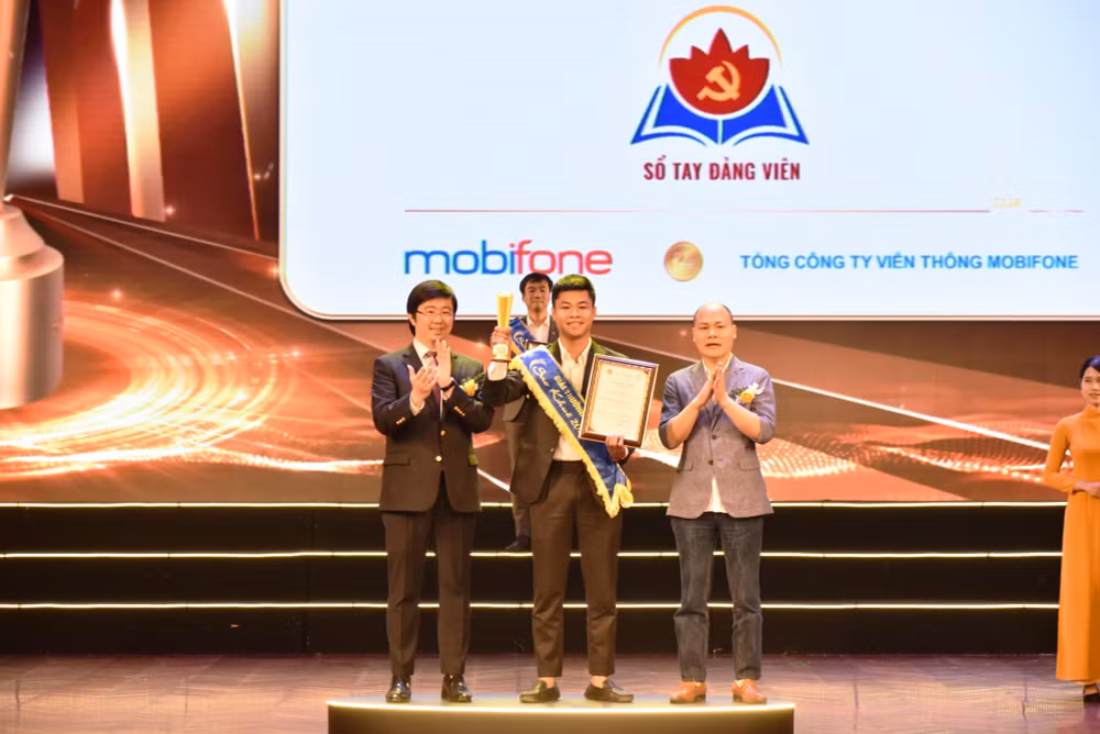 mobifone am toi 5 giai thuong ghi dau an tai sao khue 2024 hinh 4