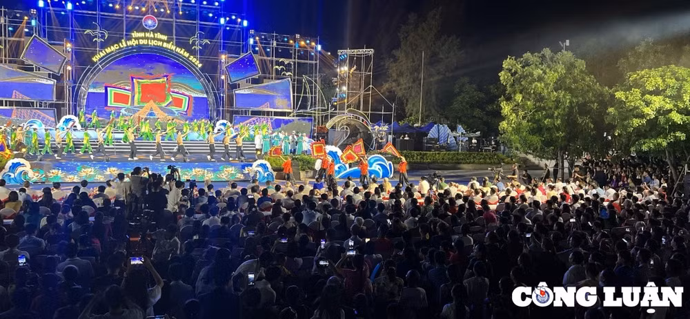 ha tinh khai mac le hoi du lich bien nam 2024 voi chu de thanh am ngay nang moi hinh 4