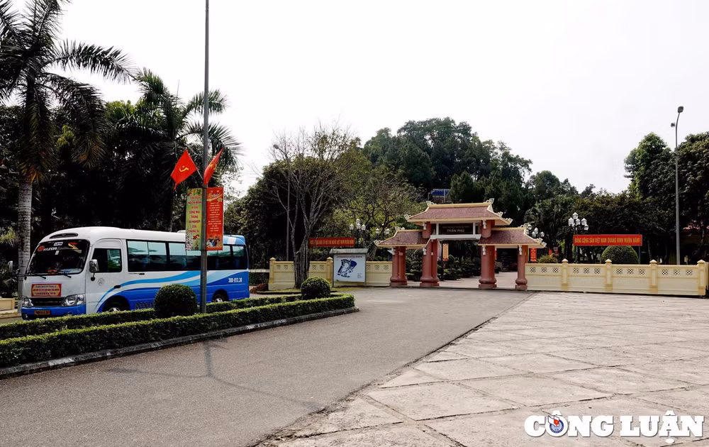 nhung ky vat thieng lieng tai hien cuoc doi su nghiep cua co tong bi thu tran phu hinh 2