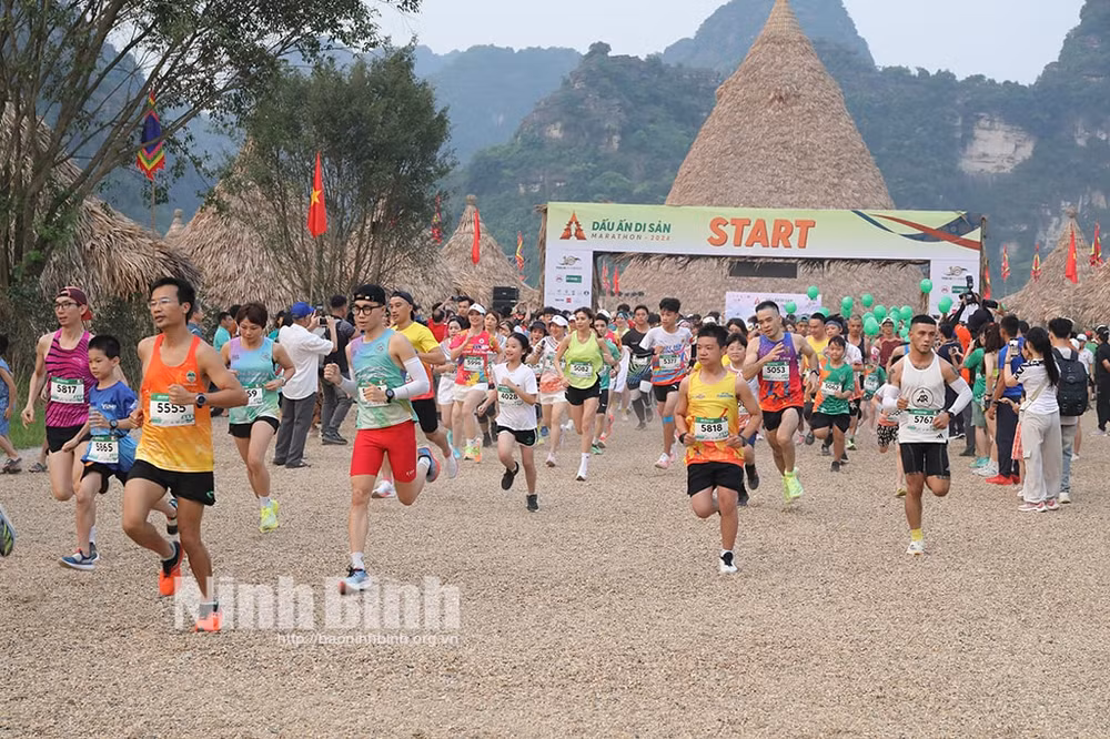 gan 3000 van dong vien tham gia giai chay bo marathon dau an di san 2024 hinh 1