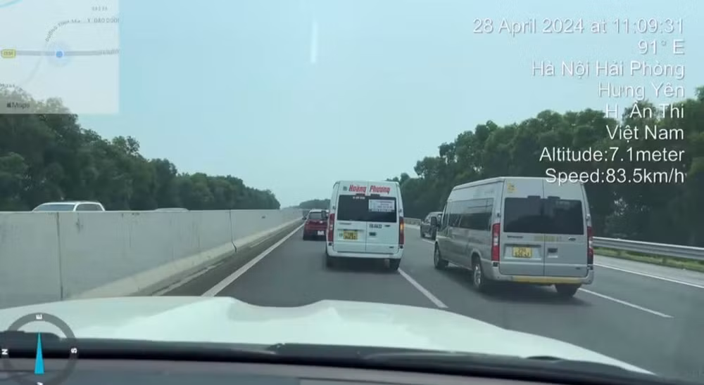 xu phat tai xe xe khach lang lach tren cao toc ha noi hai phong hinh 1