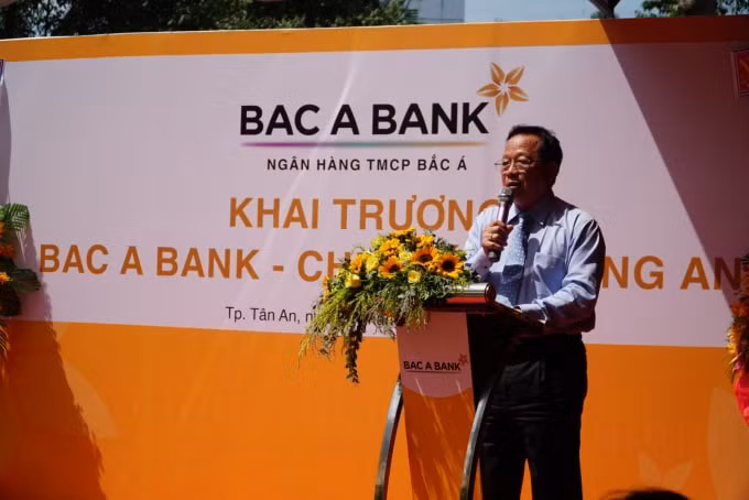 Ông Đào Văn Nghiệp, Giám đốc Ngân hàng Nhà nước CN tỉnh Long An phát biểu chỉ đạo