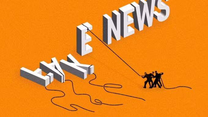 Tin tức giả (fake news) hết đường hoành hành tại Singapore. Ảnh: Axios