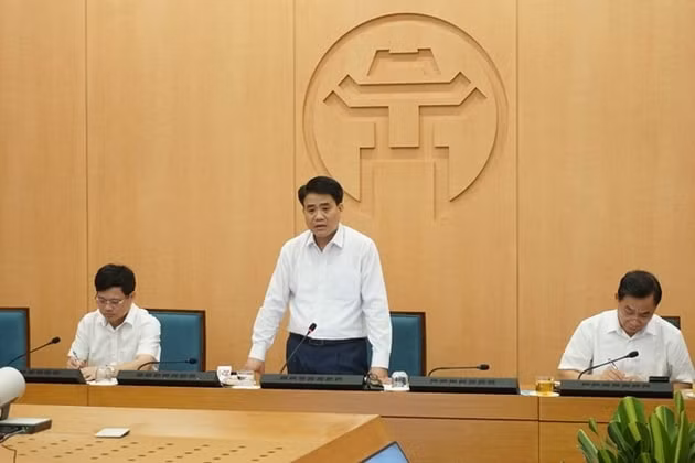 Chủ tịch UBND TP Nguyễn Đức Chung phát biểu tại cuộc họp. Ảnh: TL.