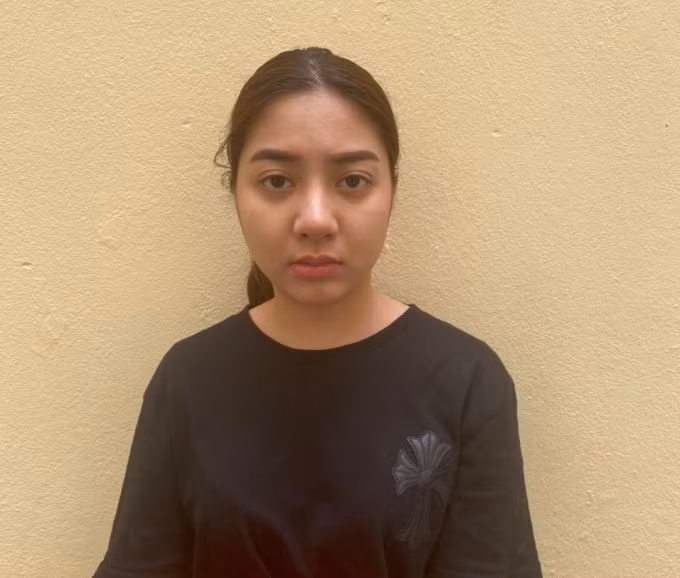Đối tượng Nguyễn Phương Thảo môi giới cho huấn luyện viên thể hình bán dâm cho quý cô với giá 18 triệu đồng. Ảnh: Cơ quan công an