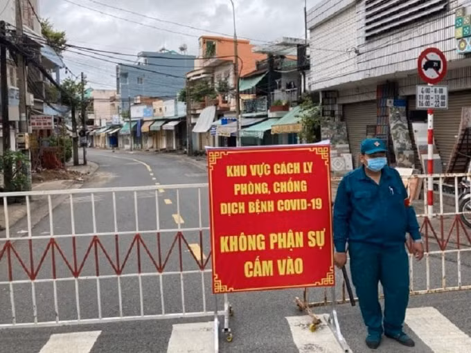 Đồng Nai phong tỏa khu phố có nhà của bác sĩ L.Đ.N. Ảnh: TL.