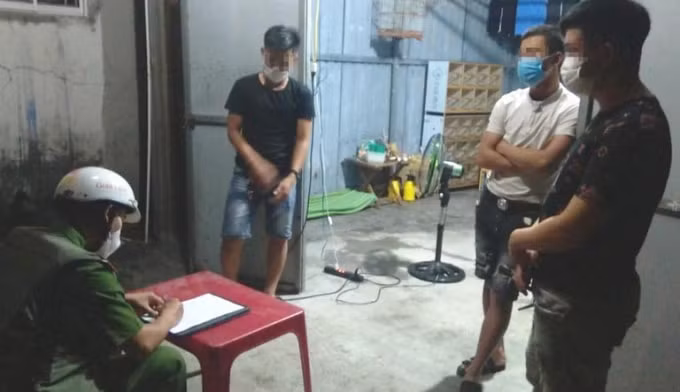 Nhóm thanh niên bị đề nghị xử phạt là 52,5 triệu đồng ngày 2/8. Ảnh: TL.