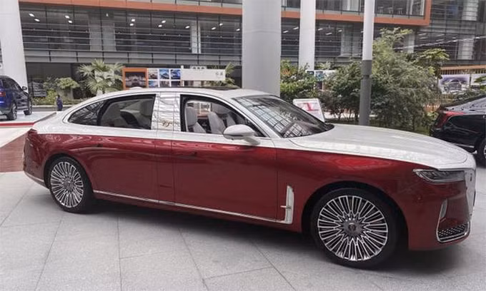 Dòng xe Hongqi H9+ được cho là xuất hiện tại một showroom ở Trung Quốc. Ảnh: internet.