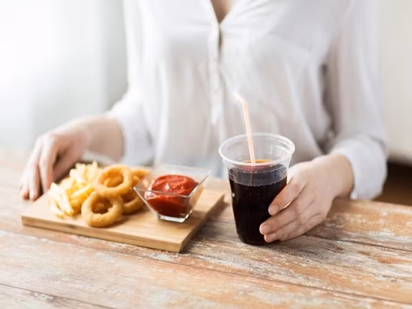 Thường xuyên uống nước ngọt