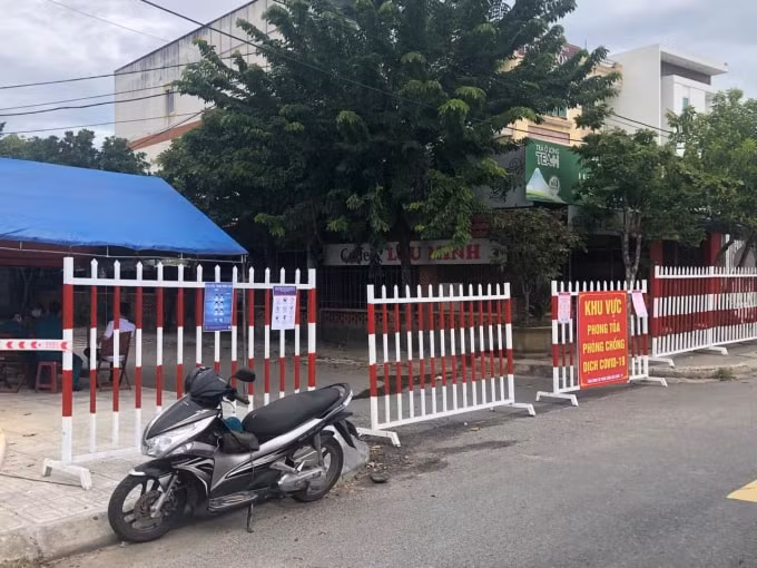 Trước đó, nhiều nơi ở tỉnh Quảng Nam đã được phong tỏa vì dịch Covid-19.