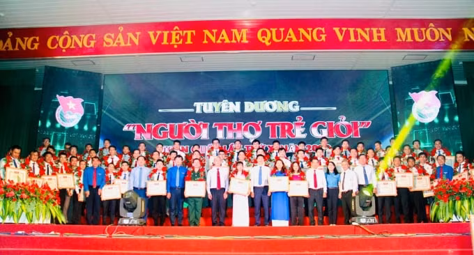 13 đoàn viên thanh niên Dầu khí tại Lễ tuyên dương 