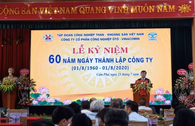 Quang cảnh Lễ kỷ niệm 60 năm ngày thành lập Công ty. Ảnh: VP Công ty CP Cơ khí Ô tô - vinacomin.