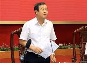 Bí thư Tỉnh ủy Thái Bình Ngô Đông Hải phát biểu chỉ đạo cuộc họp.
