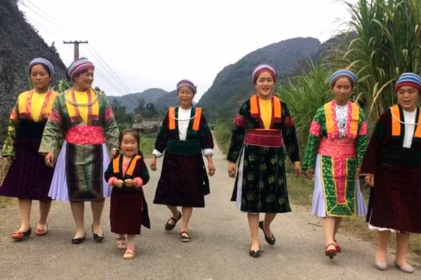 bao ton va phat huy ban sac van hoa dan toc mong o ha giang hinh 1