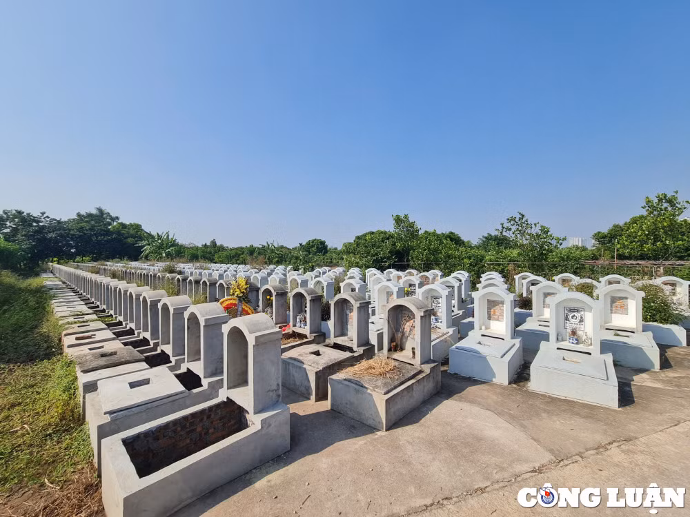 bai 2 ubnd xa long hung buong long quan ly can bo thon nhu lan nhap nhem thu tien mai tang phi hinh 2