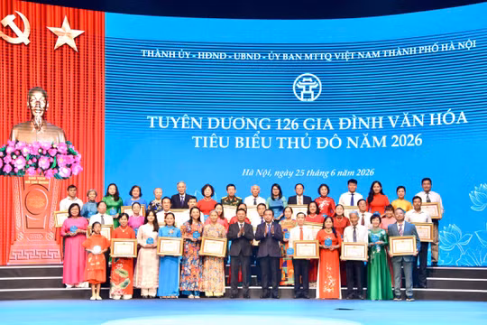 Kỷ niệm 25 năm Ngày Gia đình Việt Nam: Tôn vinh những mái ấm tiêu biểu của Thủ đô