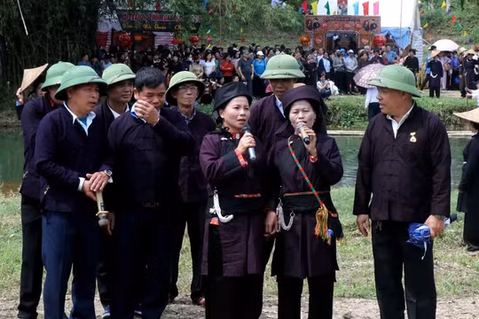 Khai mạc Lễ hội “Chợ tình Xuân Dương” 