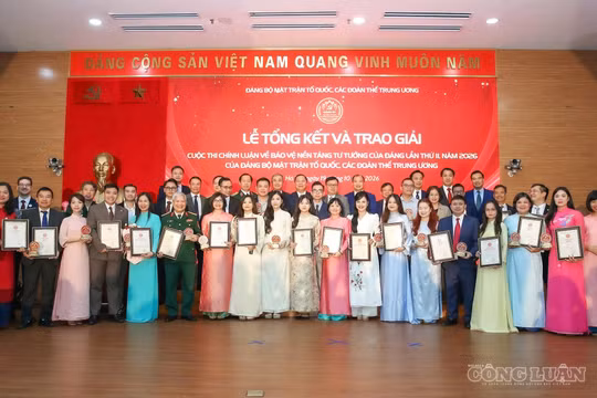 47 tác phẩm được vinh danh tại Cuộc thi chính luận về bảo vệ nền tảng tư tưởng của Đảng