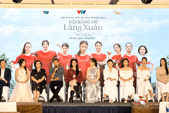 'Đội bóng nữ làng Xuân': Sân cỏ mở lối cho những cuộc đời đổi thay