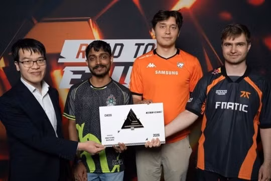 Kỳ thủ Lê Quang Liêm giành vé dự Esports World Cup