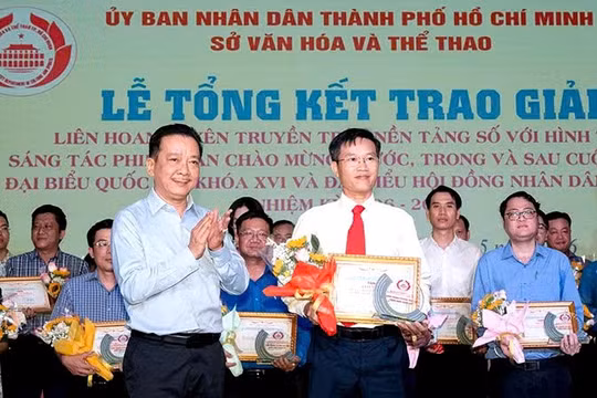 TP HCM trao giải liên hoan tuyên truyền số chào mừng bầu cử