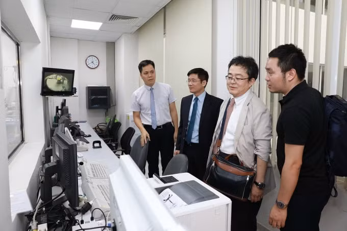 Tôi rất bất ngờ khi tại Việt Nam có một bệnh viện sở hữu cơ sở vật chất và trang thiết bị hiện đại như Vinmec.
