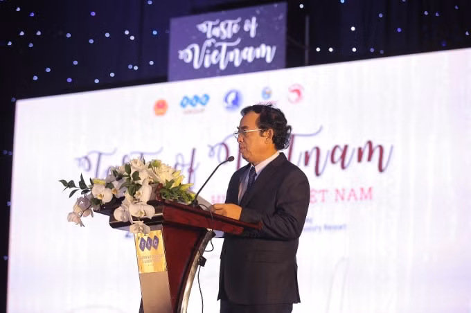 Ông Dương Thành Trung - Phó Bí thư Tỉnh ủy, Chủ tịch UBND tỉnh Bạc Liêu phát biểu tại đêm Gala “Taste of Vietnam”.