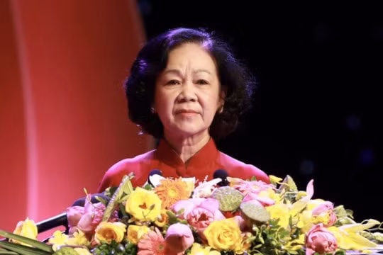 Đồng chí Trương Thị Mai - Ủy viên Bộ Chính trị, Bí thư Trung ương Đảng, Trưởng ban Dân vận Trung ương phát biểu chỉ đạo tại Chương trình Vinh quang Việt Nam. Ảnh: Hải Nguyễn.