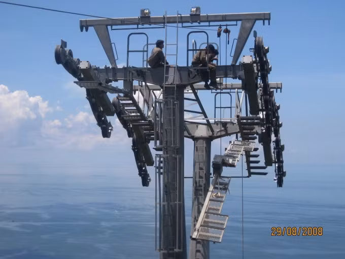 Xây dựng tuyến cáp treo số 1