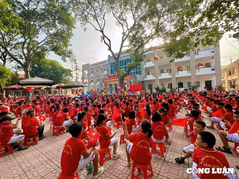 hoc sinh thanh hoa vui mung buoi khai giang nam hoc moi hinh 1