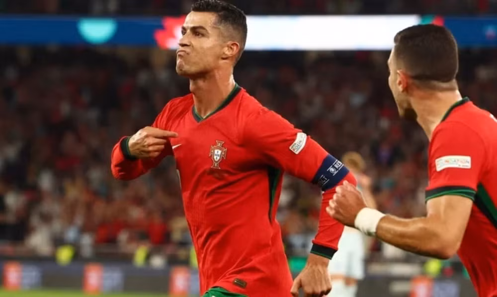 ronaldo ruc sang bo dao nha thang nguoc scotland hinh 1