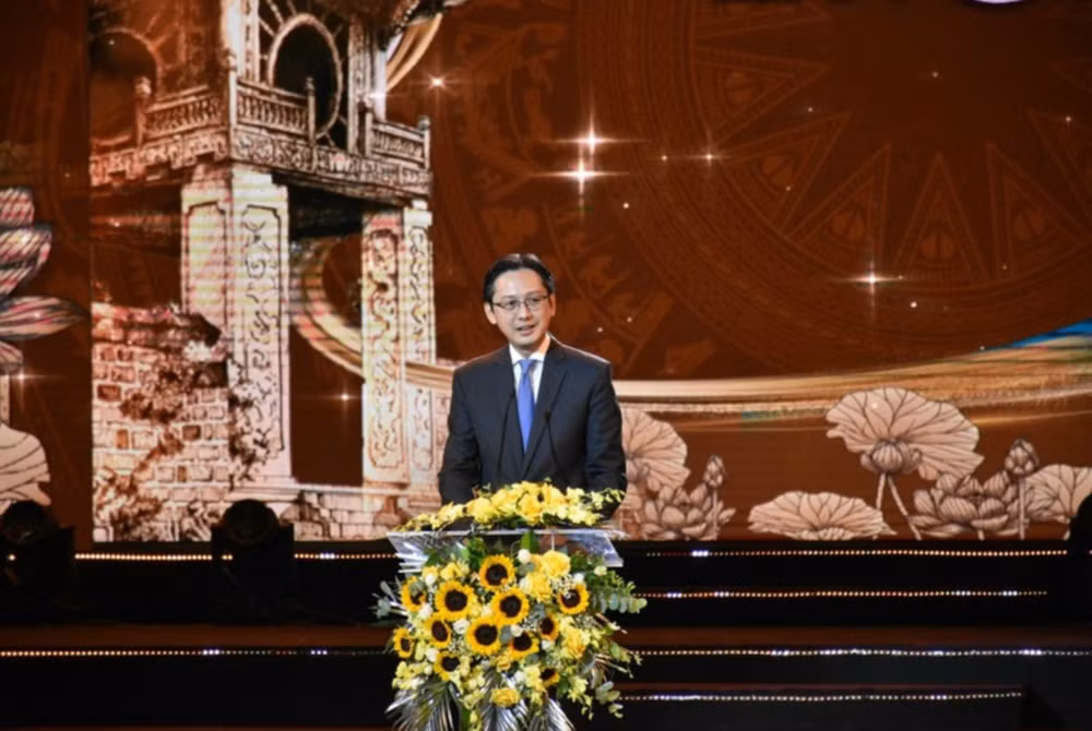 gala tieng viet than thuong mon qua tinh than danh cho nguoi viet nam o nuoc ngoai hinh 1