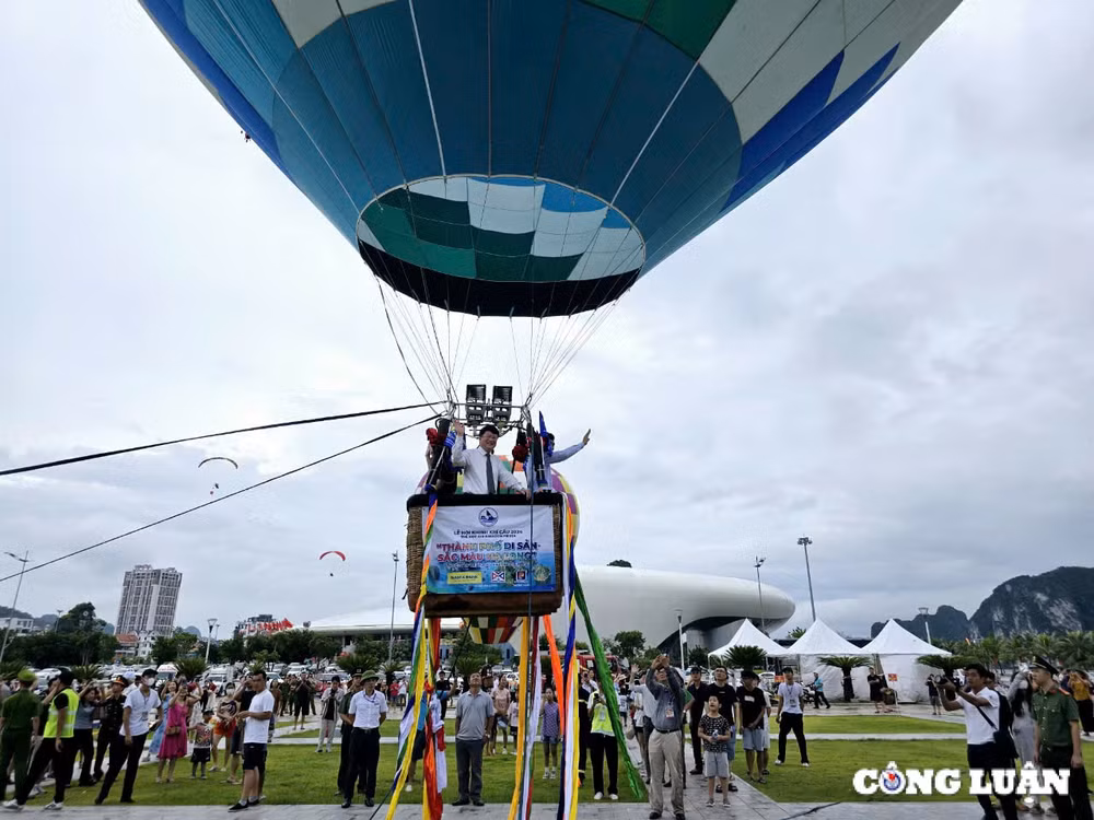 quang ninh le hoi khinh khi cau co hoi trai nghiem hap dan cho nguoi dan du khach hinh 1