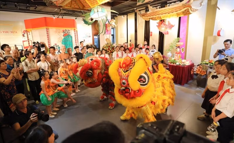 ha noi to chuc nhieu hoat dong van hoa tai khu pho co trong dip nghi le 2 9 hinh 1