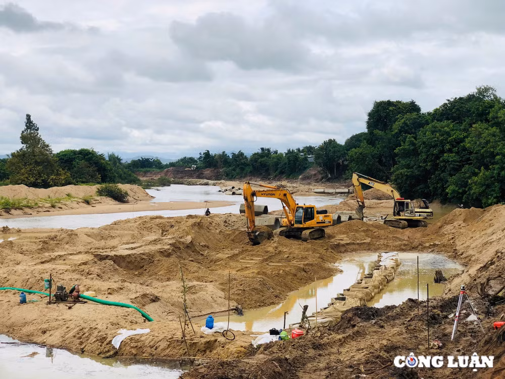 gia lai dau tu 150 ty dong xay dung ke chong sat lo song ba hinh 1