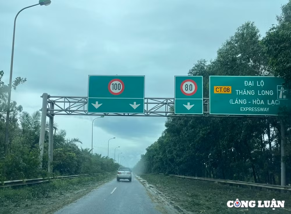 ha noi no luc khac phuc cac su co ve ha tang giao thong do bao so 3 gay ra hinh 2