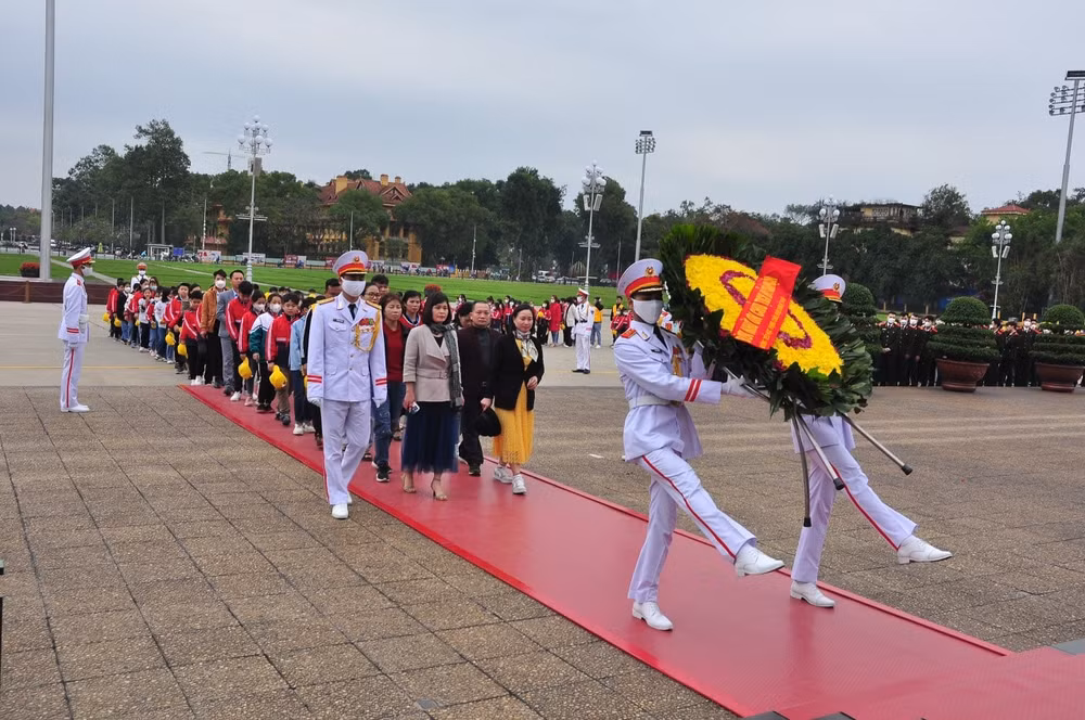 truong tieu hoc phung chau khong ngung no luc nang cao chat luong doi moi cong tac day va hoc hinh 1