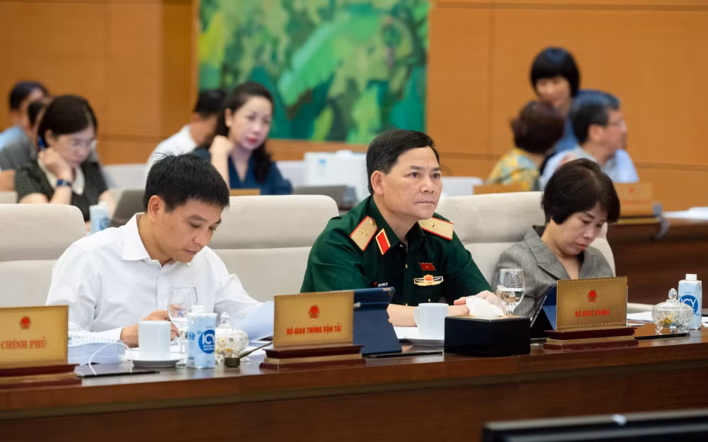 phai co quy dinh day du ve van chuyen hang hoa sieu truong sieu trong hinh 3